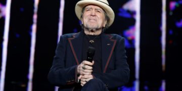 Joaquín Sabina dio el adiós definitivo a los escenarios con un concierto en Madrid: “Es el último de mi vida”