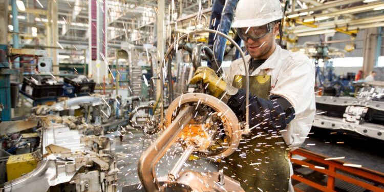 Dato oficial: cerraron 30 pymes por día durante la gestión de Milei