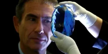 Maurice OSTRO dueño del topacio más grande del mundo