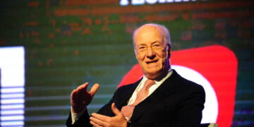 Milei volvió a atacar a Rocca y dio a entender que el CEO de Techint quiso desestabilizar al Gobierno