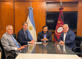 A días del arranque de las extraordinarias, el Gobierno afina el lápiz para sacar la Reforma Laboral