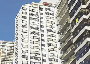 Llegar a fin de mes: cada vez menos gente paga las expensas en el AMBA