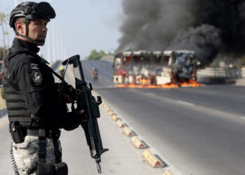 Cayó «El Mencho», el narco más buscado, y desató una ola de violencia en México