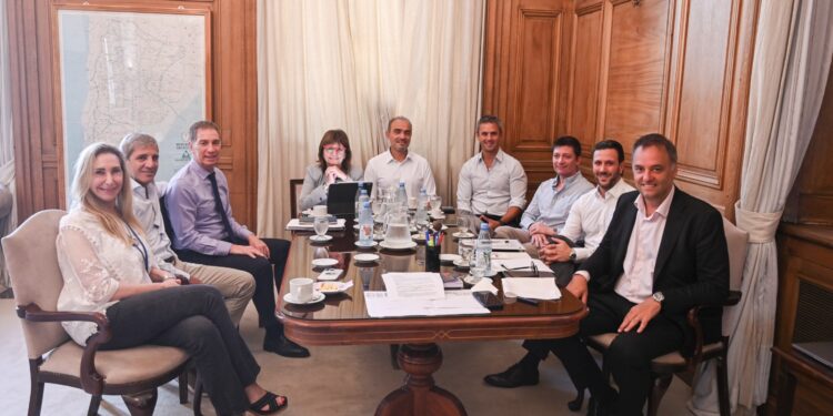 Eliminan el polémico artículo de las licencias y la Reforma Laboral vuelve al Senado