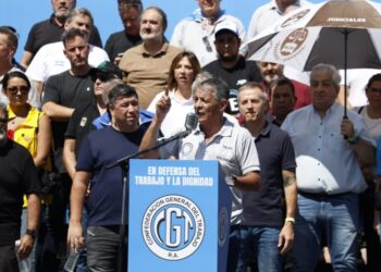 Reforma Laboral: la CGT moviliza pero no convoca al paro