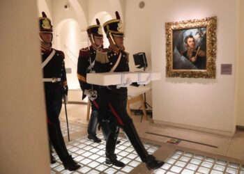 Cuál es la polémica en torno al sable corvo de San Martín