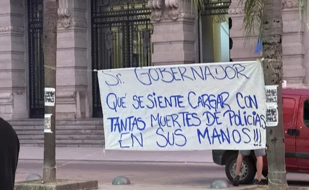 Sólo en Rosario y en 2025, 17 policías se quitaron la vida