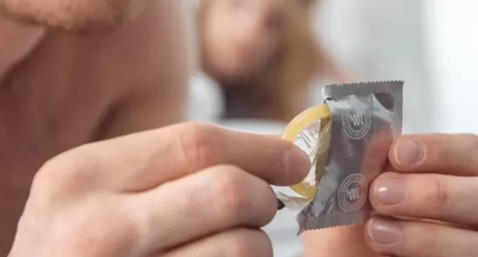 En medio de un pico de sífilis, el Estado no distribuyó preservativos el año pasado