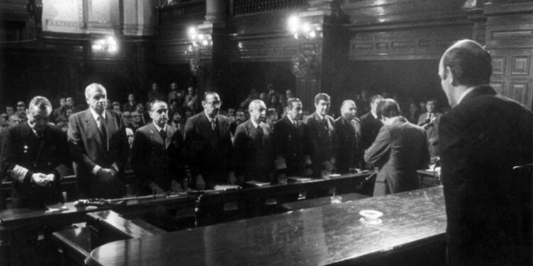 50 años del Golpe: la mayoría de los represores condenados cumplen la condena en su casa