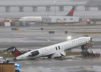Dos muertos por el choque de un avión en Nueva York