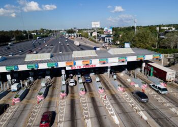 Otro golpe al bolsillo: aumentan más del 40% los peajes de Panamericana y Acceso Oeste