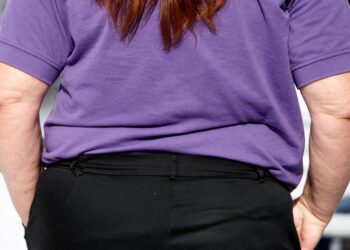 Una argentina de medidas promedio debe buscar ropa entre los talles XL o más