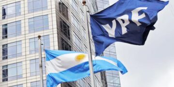YPF mantiene la tendencia alcista en la Bolsa y el juicio entra en una etapa clave