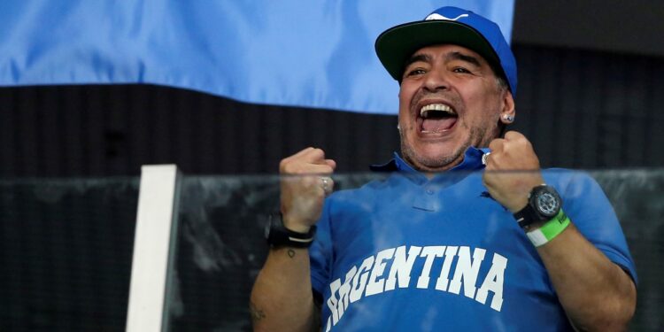 Postergan el juicio por la muerte de Maradona