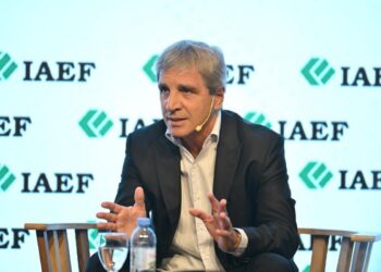 Luis Caputo: «Veníamos bien y sufrimos un retroceso en los últimos ocho meses»