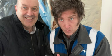 Sturzenegger aún no sacó sus dólares del colchón y su patrimonio creció casi mil millones de pesos