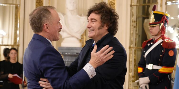 Javier Milei recibió en Olivos al embajador Peter Lamelas en medio del conflicto entre Estados Unidos e Irán