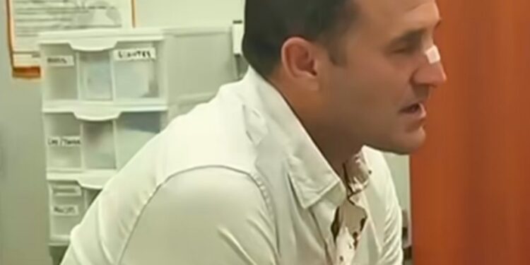 El diputado Pelli se recupera de la violenta agresión que sufrió cuando visitaba una zona inundada en Tucumán