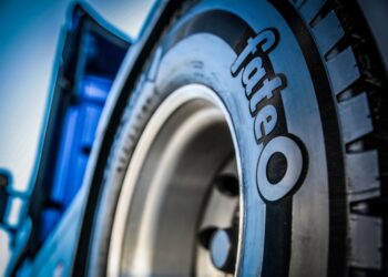 Milei elogió la apertura comercial, que ya generó 22 mil cierres de empresas