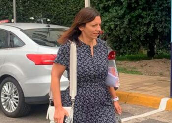 Una intimidación de Grandío y la causa judicial le complican la hiperactividad a Adorni