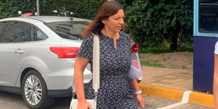 Una intimidación de Grandío y la causa judicial le complican la hiperactividad a Adorni