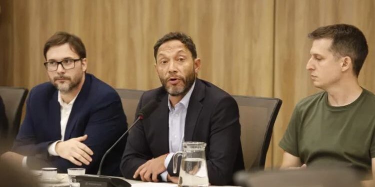 $LIBRA: diputados denunciarán al fiscal Taiano y exigirán explicaciones a Javier y Karina Milei