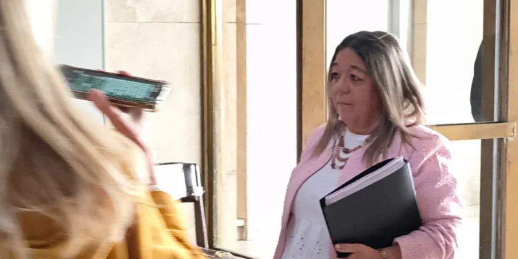 «Pregúntenle a él de dónde sacó la plata»: declaró la escribana de Adorni