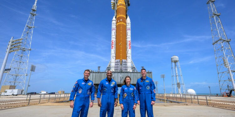 Medio siglo después, el hombre vuelve a la Luna