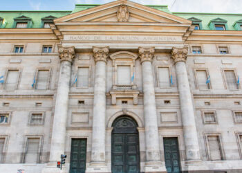 Créditos del Nación bajo la lupa: el banco niega una línea especial para funcionarios