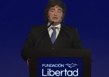 Milei acusa que «la deuda es inmoral», pero la incrementó en US$ 58.000 millones en dos años