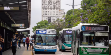 Amenaza de paro de colectivos el miércoles en todo el AMBA