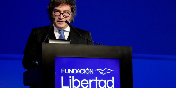 Milei en la cena de la Fundación Libertad: «Soy el Presidente que menos gana en América»