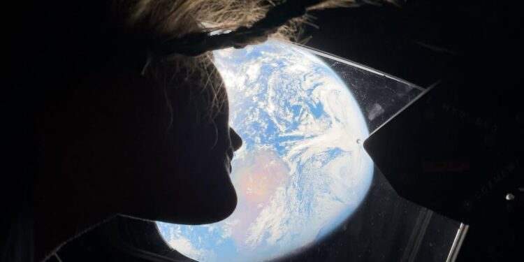 Christina Koch fue la primera mujer de la historia en viajar al espacio.