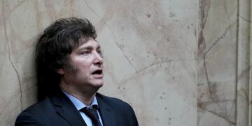 El 65% de los argentinos está insatisfecho con la política económica de Milei