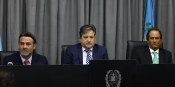 Un récord, denuncias y una frase motivacional en el CV: los jueces del Maradona II