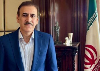 Expulsado, el Encargado de Negocios de Irán advirtió que la Argentina sufriría consecuencias