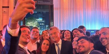 Macri volvió con tono electoral y cuestionó la improvisación del Gobierno