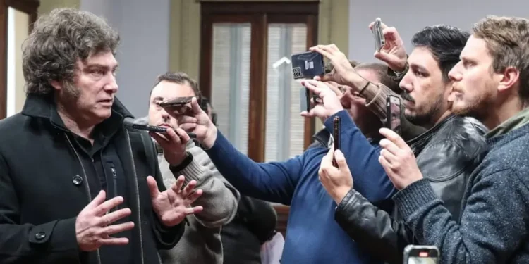 El Gobierno prohibió el ingreso a los periodistas acreditados en Casa Rosada