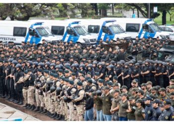 Fuerzas de seguridad marcharon en reclamo por sus salarios