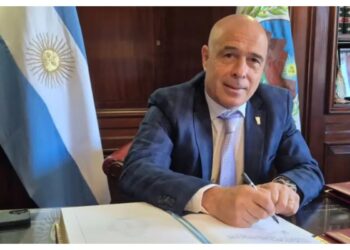 Le embargaron el sueldo al número dos del Senado y Villarruel lo padece incómoda