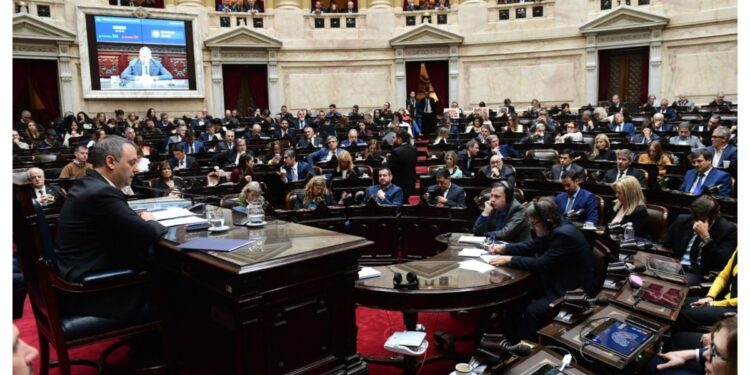 Adorni dijo que no cometió ningún delito y que no va a renunciar