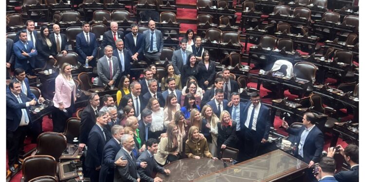 Adorni dijo que no cometió ningún delito y que no va a renunciar