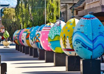 Viajar en Semana Santa consume casi un sueldo entero