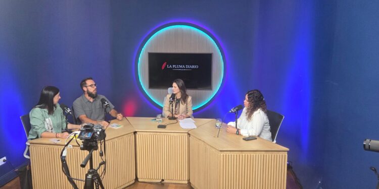 «La crianza es una discusión política»