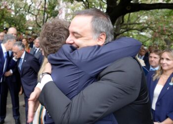 Milei reafirmó su compromiso con las Fuerzas Armadas en el acto por Malvinas
