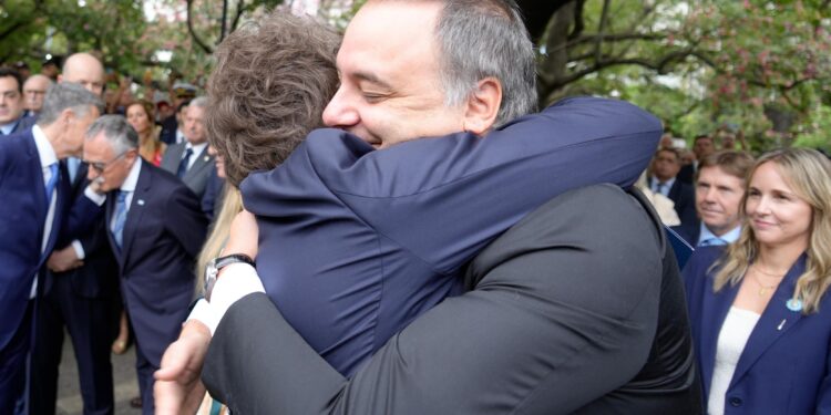 Milei reafirmó su compromiso con las Fuerzas Armadas en el acto por Malvinas