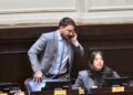 Agustín Romo, jefe de la bancada libertaria en Diputados bonaerenses, responde al bando de Santiago Caputo.