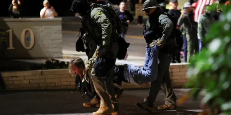 EEUU deportó más de 400 mil extranjeros, pero estuvo lejos del objetivo de Trump