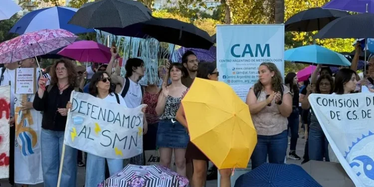 Tormenta nacional: despiden a más de 140 trabajadores del Servicio Metereológico