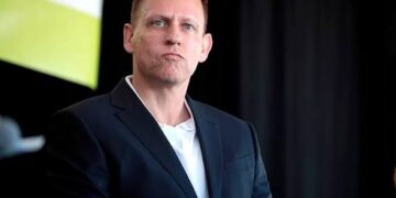 Milei recibe a Peter Thiel con fuerte hermetismo y con la sala de periodistas cerrada
